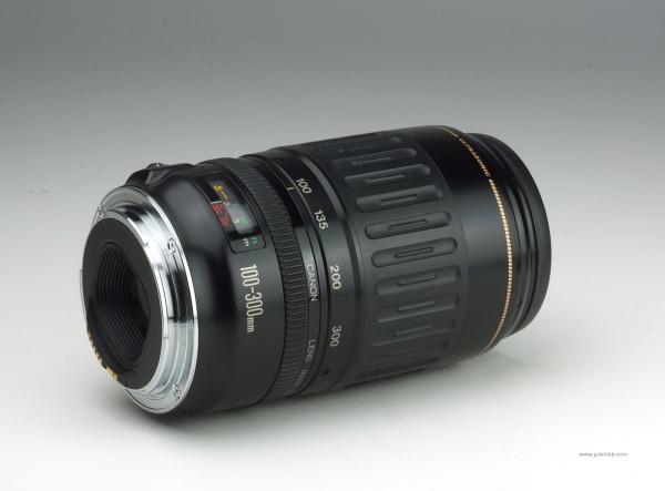 Canon EF 100-300mm f/4.5-5.6 USM