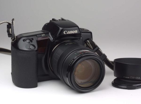 Canon EOS 10 + Canon EF 35-105mm f/3.5-4.5