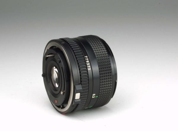 Canon FD 28mm f/2.8