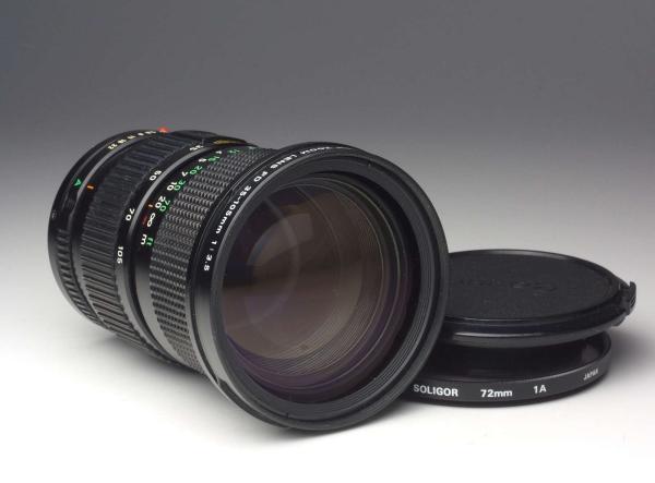 Canon FD 35-105mm f/3.5 Macro