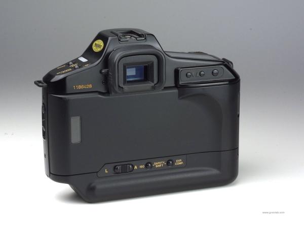 Canon T90