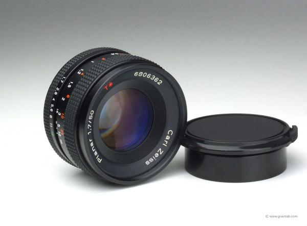 Carl Zeiss Planar T* 50mm f/1.7 MMJ - Contax/Yashica
