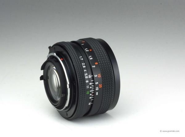 Carl Zeiss Planar T* 50mm f/1.7 MMJ - Contax/Yashica