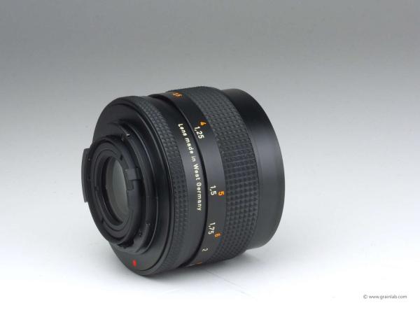 Carl Zeiss Sonnar T* 85mm f/2.8 AEG