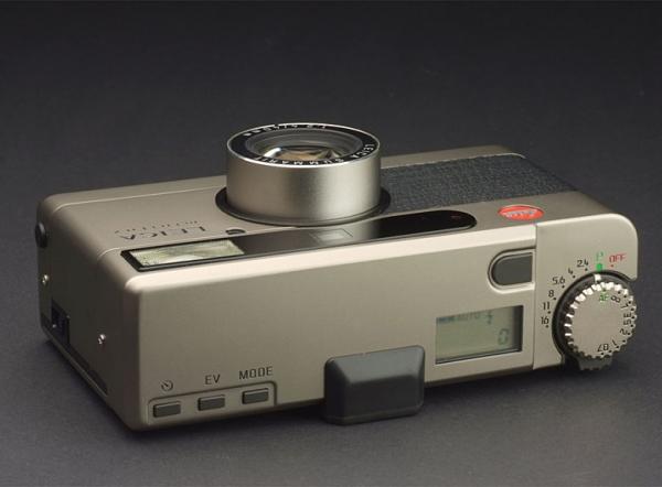 Leica Minilux + Summarit 40mm f/2.4