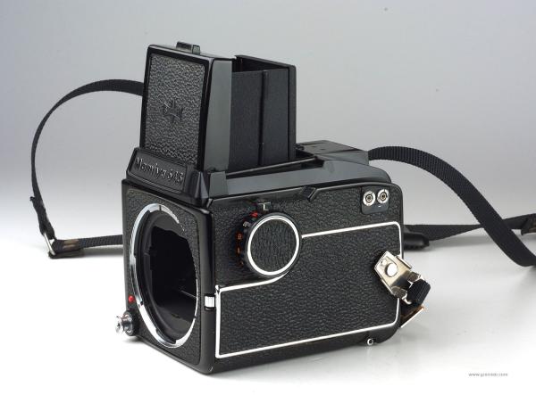 Mamiya M645 1000s + Waist Level Finder