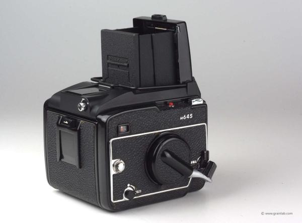 Mamiya M645 + Lichtschachtsucher