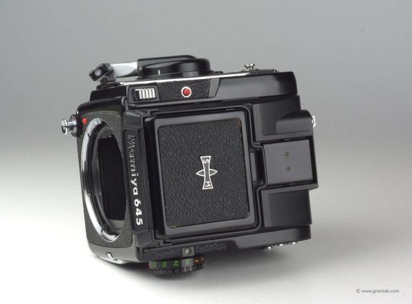 Mamiya M645 + Lichtschachtsucher