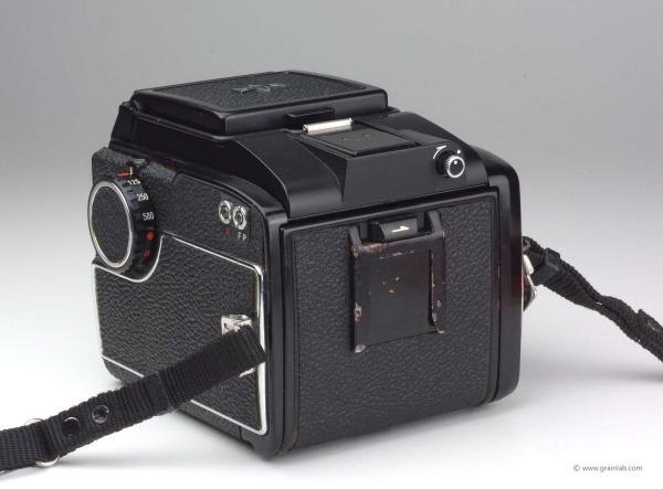 Mamiya M645 + Lichtschachtsucher