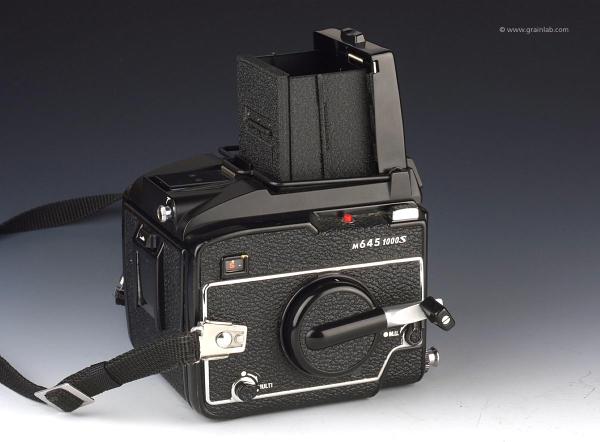 Mamiya M645 1000s mit Lichtschachtsucher