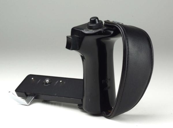 Left Hand Grip - Mamiya M645