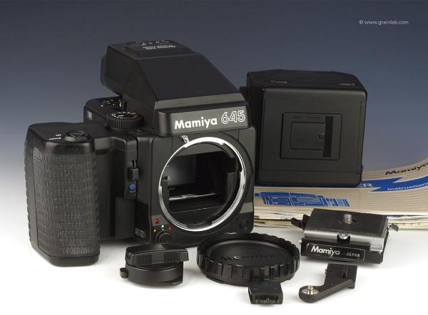 Mamiya M645 Super + AE Prismensucher N + Power Drive N