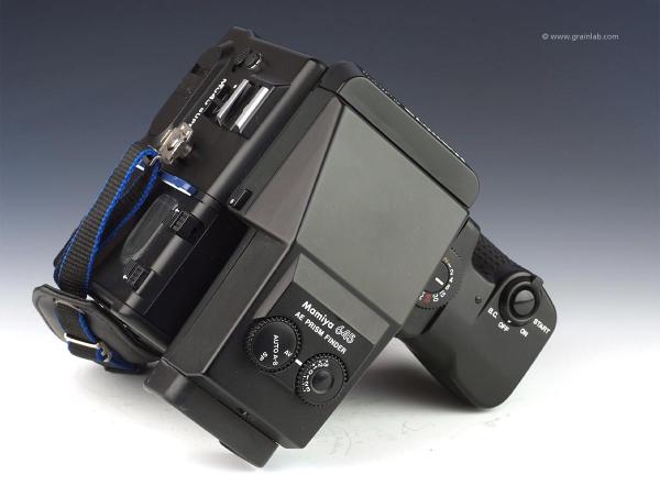 Mamiya M645 Super + AE Prism Finder N + Power Drive N - Grainlab