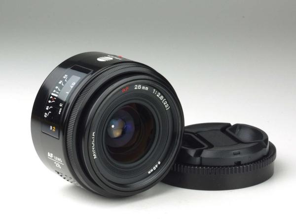 Minolta AF 28mm f/2.8