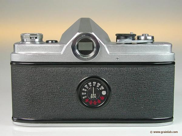 Minolta SR-1 mit 1.8/55mm Auto Rokkor