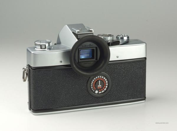 Minolta SRT-101