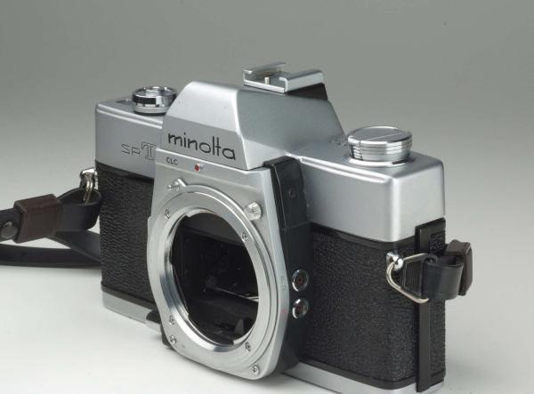 Minolta SRT-101