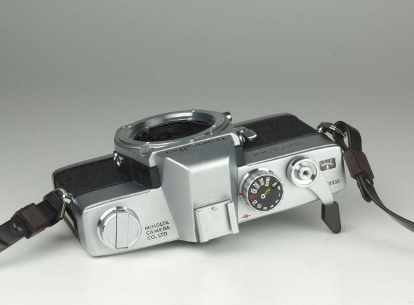 Minolta SRT-101
