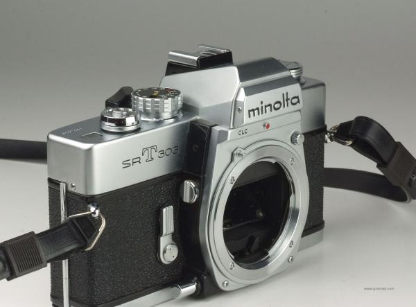 Minolta SRT-303