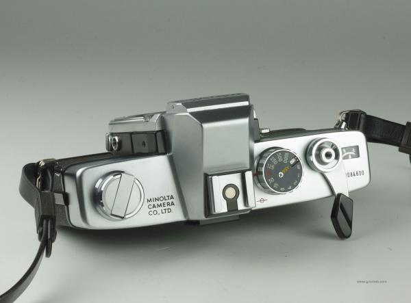 Minolta SRT-303