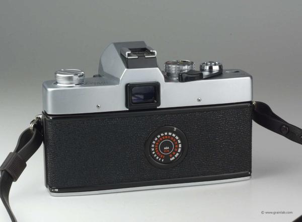 Minolta SRT-303 + MC Rokkor-PF 1.7/50mm