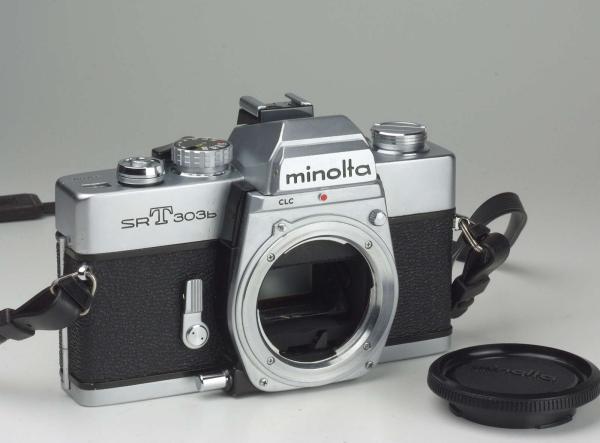 Minolta SRT-303b