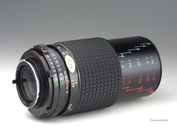 Tokina AT-X 90mm f/2.5 Macro - Minolta MD
