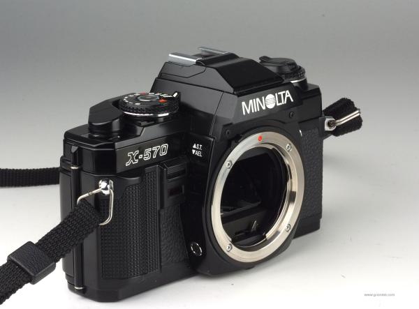 Minolta X-570 black