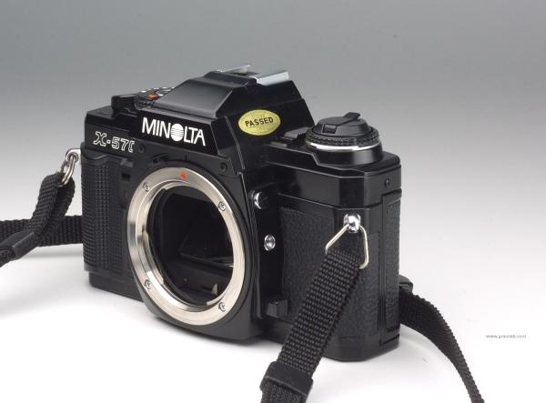 Minolta X-570 black