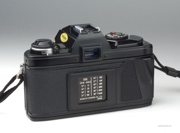 Minolta X-570 black