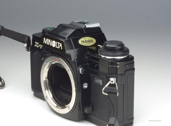 Minolta X-700