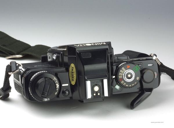 Minolta X-700