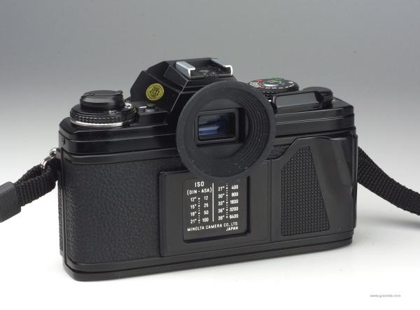 Minolta X-700 + MD 1.4/50mm