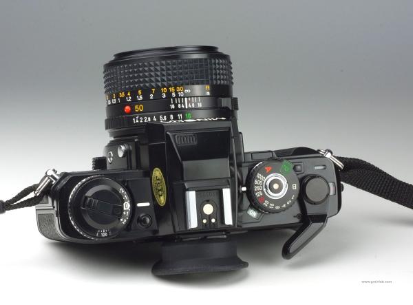 Minolta X-700 + MD 1.4/50mm