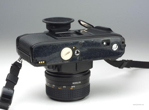 Minolta X-700 + MD 1.4/50mm
