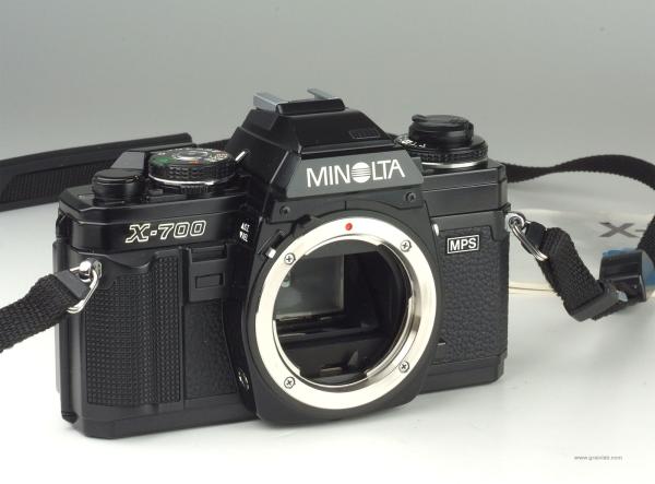 Minolta X-700