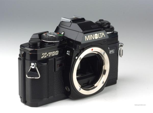 Minolta X-700