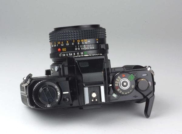 Minolta X-700 + MD 1.7/50mm