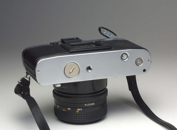 Minolta XD-7 + MD 1.7/50mm