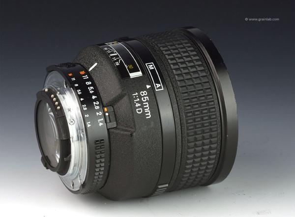 Nikon AF Nikkor 85mm f/1.4 D - Grainlab