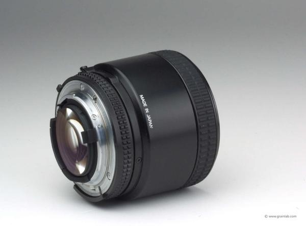 Nikon AF Nikkor 85mm f/1.8