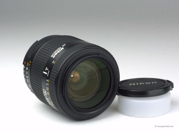Nikon AF Nikkor 35-105mm f/3.5-4.5 D