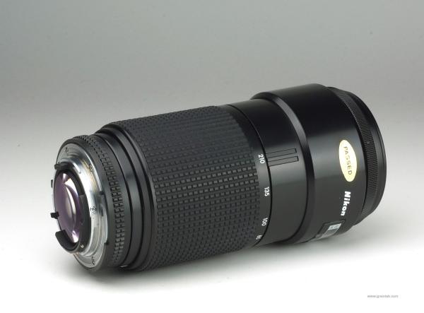 Nikon AF Nikkor 70-210mm f/4