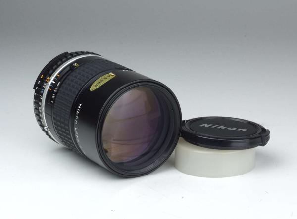 Nikon Series E 135mm f/2.8