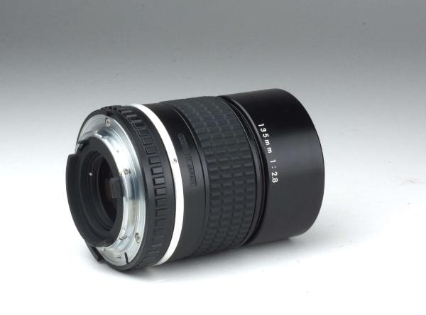 Nikon Series E 135mm f/2.8