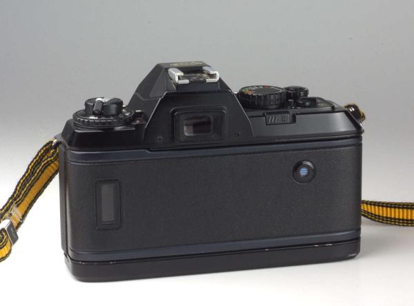Nikon F-301
