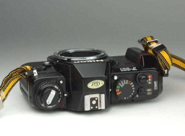 Nikon F-301