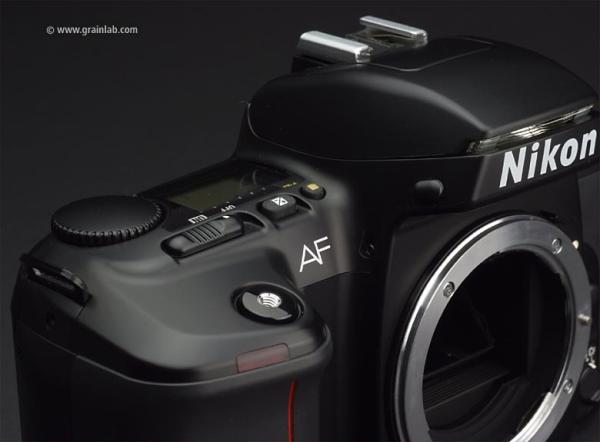 Nikon F-601 Quartz Date