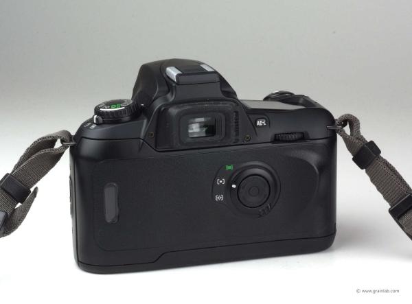 Nikon F75