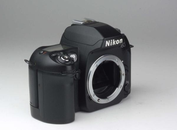 Nikon F80